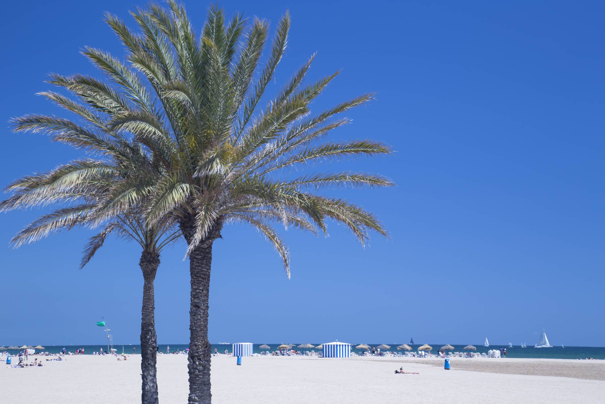 7 средиземноморских пляжей Испании, где можно весело провести время в майские праздники